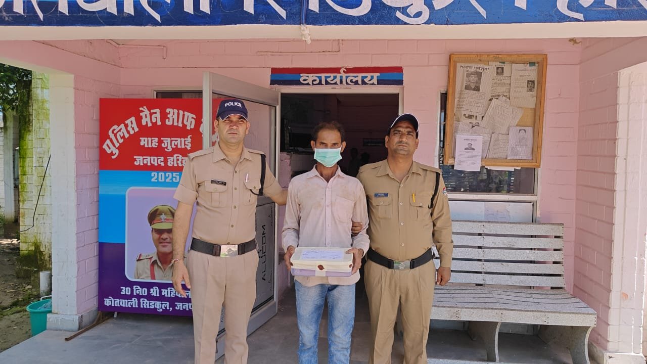 पत्नी से अवैध संबंध के शक के चलते की गयी थी ललित की हत्या