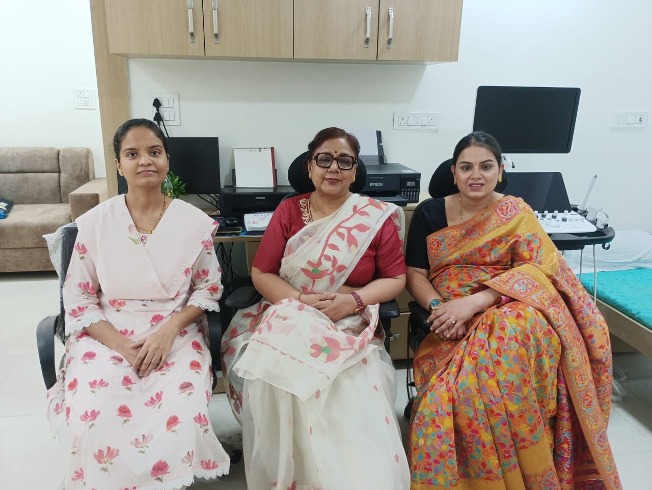 कनखल स्थित श्री हरे राम आश्रम के सामने शर्मा इमेजिन चिकित्सालय का शुभारंभ