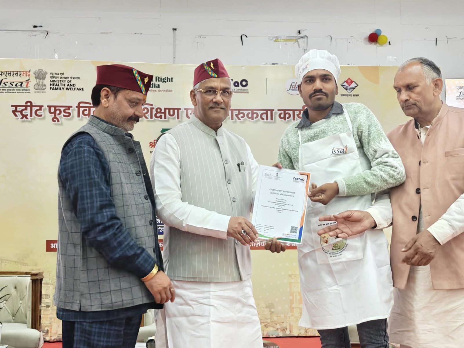 कुंभ मेले में आने वाले सभी श्रद्धालुओं को स्वच्छ और सुरक्षित भोजन उपलब्ध कराया जाये : श्यामवीर सिंह