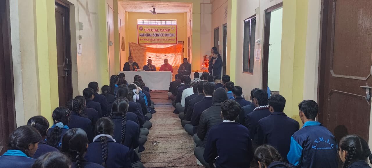 सरस्वती विद्या मंदिर इंटर कॉलेज मायापुर हरिद्वार की राष्ट्रीय सेवा योजना इकाई का कार्यक्रम शुभारंभ मां शारदे के समक्ष दीप प्रज्वलित करके किया गया