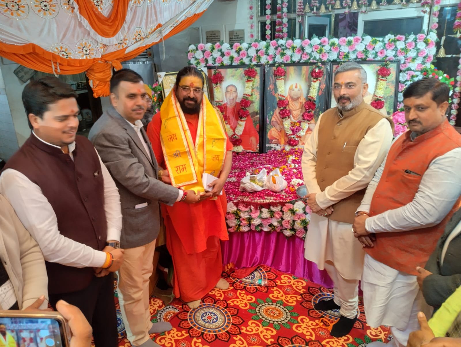 स्वामी श्री हसदेवाचार्य महाराज का संपूर्ण जीवन तप त्याग और साधना को समर्पित था : स्वामी अरुण दास महाराज