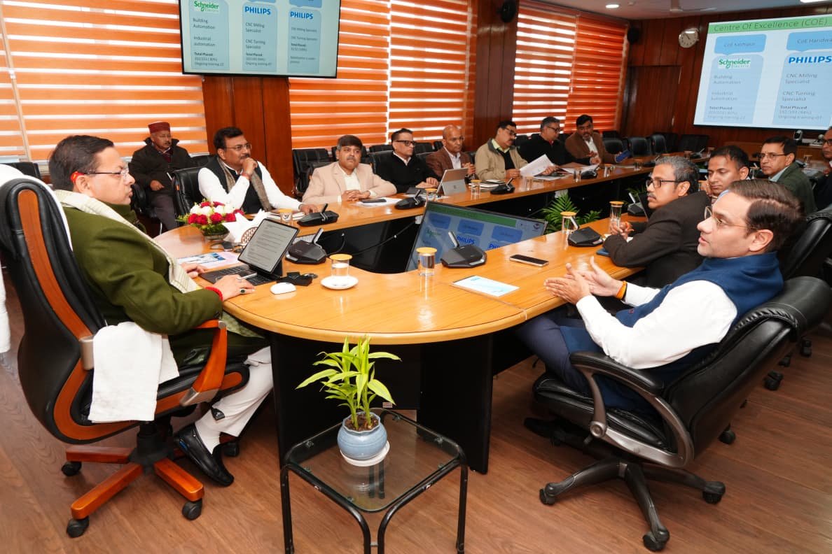 मुख्यमंत्री धामी की अध्यक्षता में कौशल विकास व फॉरवर्ड लिंकेज पर उच्चस्तरीय समीक्षा बैठक