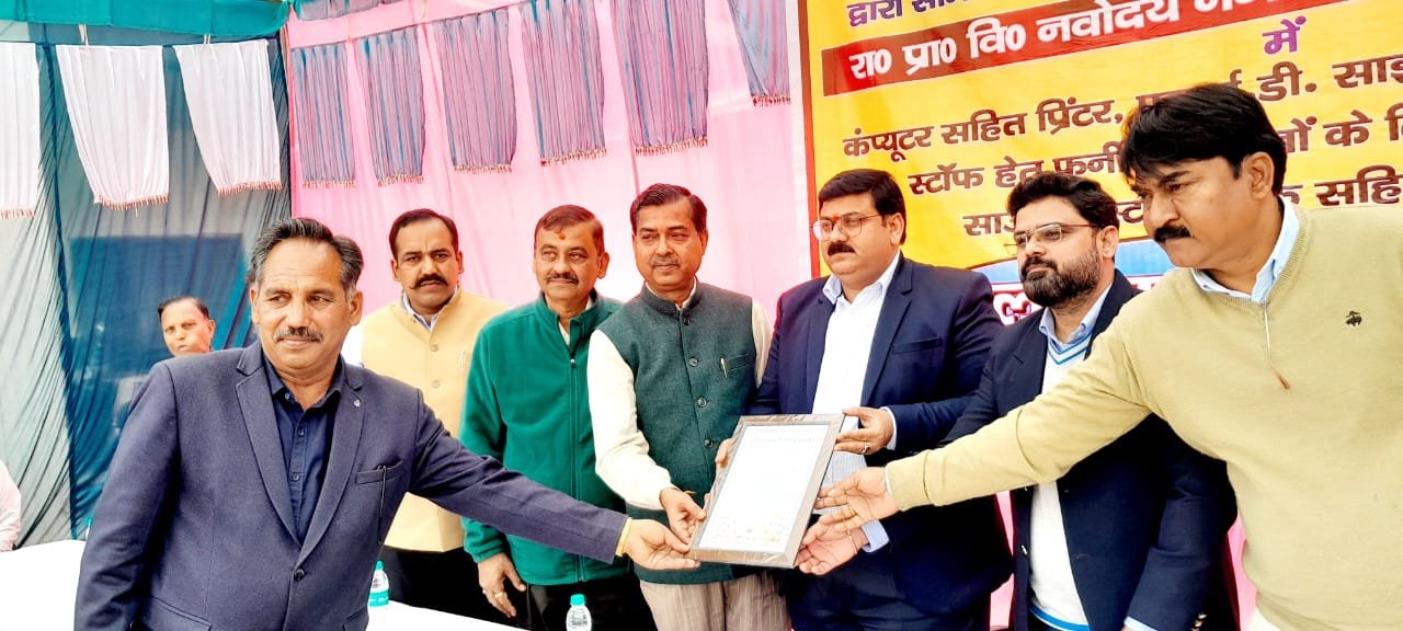 रानीपुर विधायक आदेश चौहान ने कहा कि शिक्षा के क्षेत्र में किरबी संस्थान द्वारा किया गया यह सहयोग प्रशंसनीय है