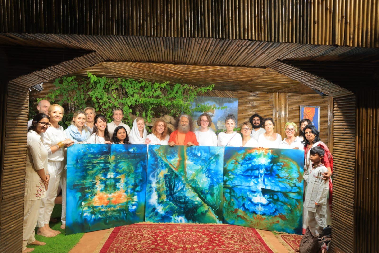 पूज्य स्वामी चिदानन्द सरस्वती जी महाराज से भेंट कर उनका पावन आशीर्वाद प्राप्त किया एवं अपनी आध्यात्मिक जिज्ञासाओं का पाया समाधान