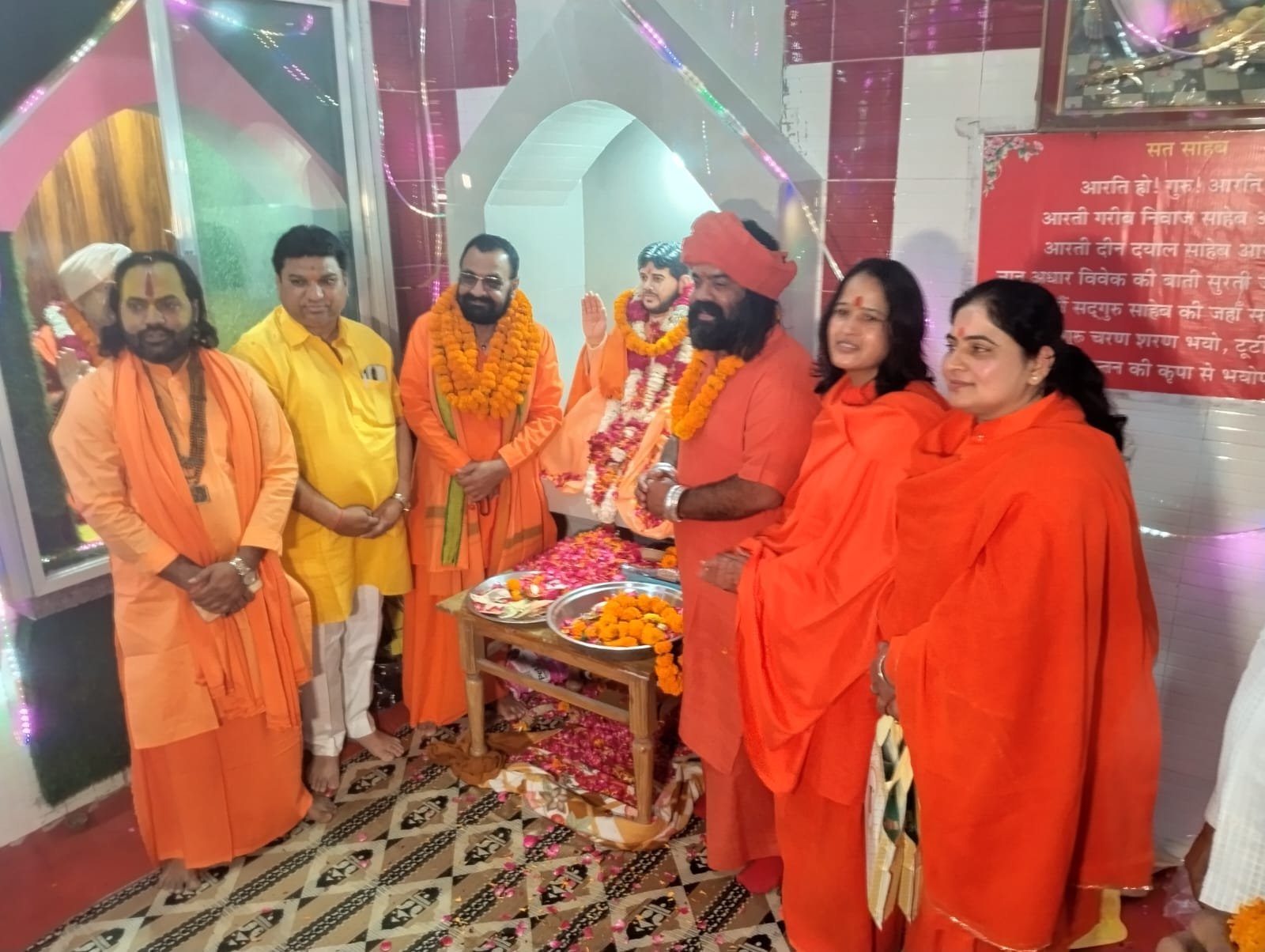 ब्रह्मलीन गोलोकवासी स्वामी श्री धर्मदेव जी महाराज की पावन स्मृति में आयोजित मूर्ति स्थापना महोत्सव अत्यंत श्रद्धा, भक्ति और संत-सान्निध्य के दिव्य वातावरण में संपन्न हुआ