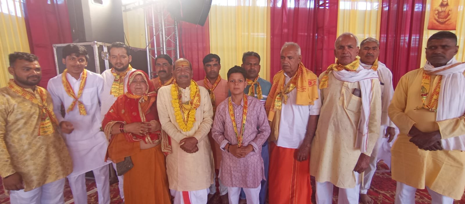 हरिद्वार की दिव्य धरा पर श्रीमद्भागवत महापुराण की पावन कथा का भव्य आयोजन श्रद्धालुओं के हृदय को भक्ति रस से सराबोर कर रहा है