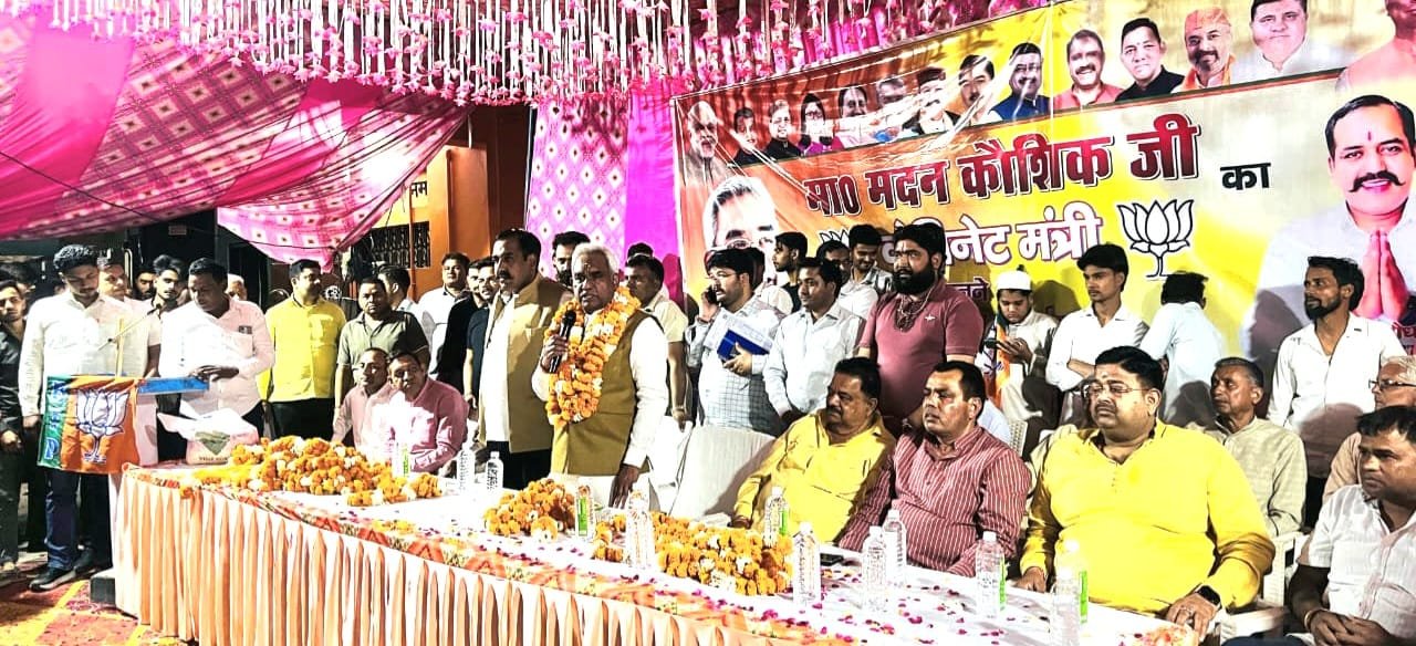 उत्तराखंड सरकार के नवनियुक्त कैबिनेट मंत्री मदन कौशिक का विधानसभा हरिद्वार ग्रामीण क्षेत्र के ग्राम गाड़ोवाली में भाजपा जिला उपाध्यक्ष आशु चौधरी के नेतृत्व में भव्य स्वागत किया गया