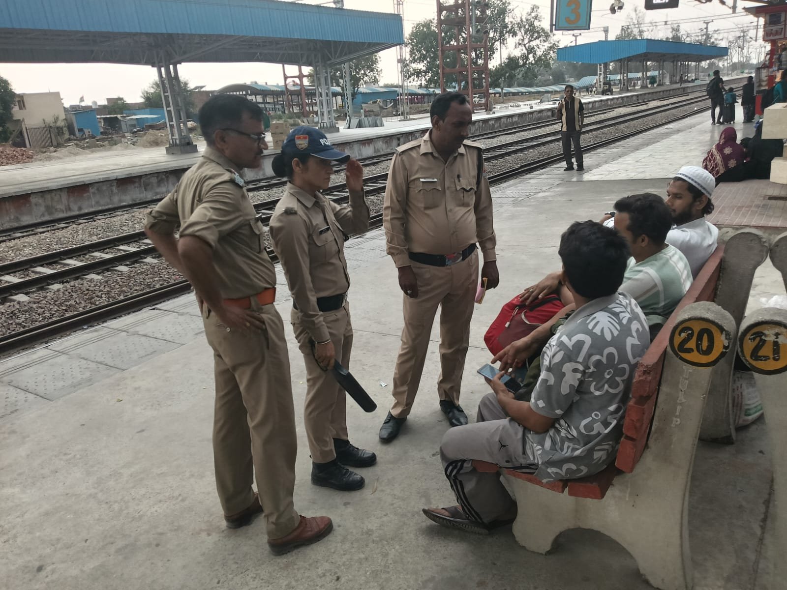 पुलिस अधीक्षक जीआरपी के नेतृत्व में जीआरपी एवं आरपीएफ द्वारा संयुक्त चेकिंग अभियान