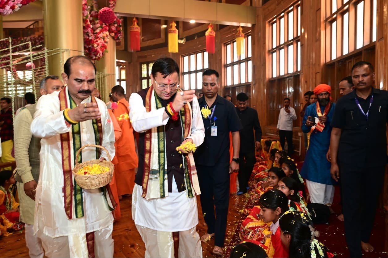 श्री पीठम स्थापना महोत्सव कार्यक्रम में मुख्यमंत्री पुष्कर सिंह धामी ने प्रतिभाग किया