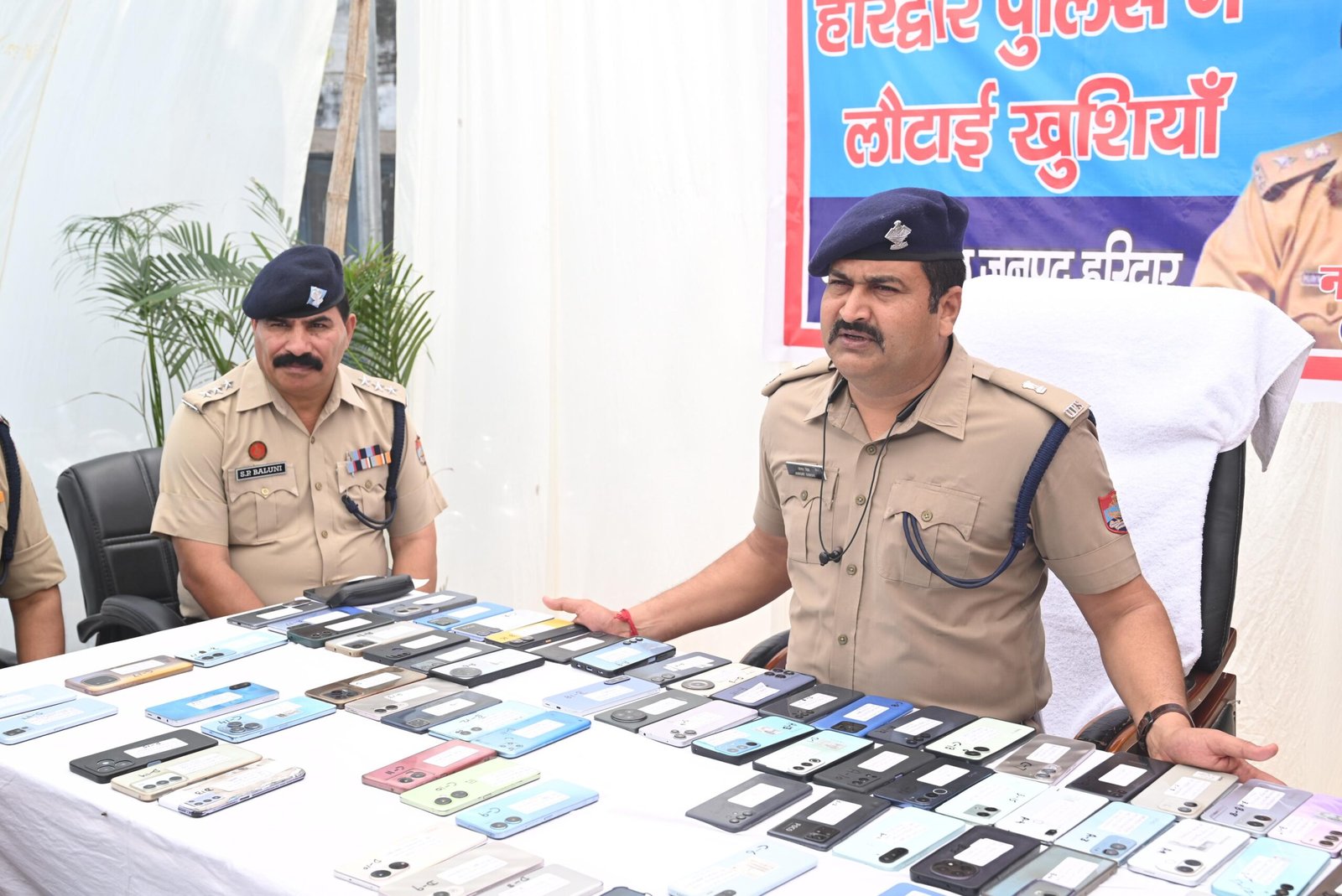खोया था जब मोबाइल, टूट गई थी आस हरिद्वार पुलिस ने फिर से लौटाया विश्वास