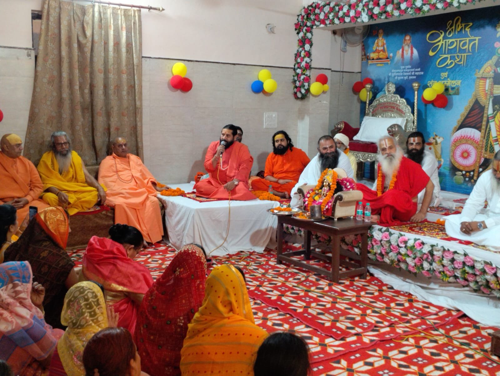 श्री ललिताम्बा निकेतन आश्रम में आयोजित वार्षिक उत्सव के पावन अवसर पर भक्तिभाव, श्रद्धा और आध्यात्मिक चेतना का अद्भुत संगम देखने को मिला