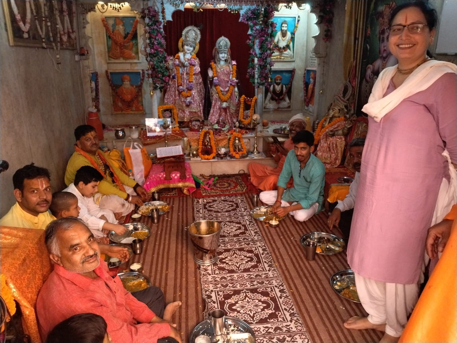 बाबा टहलदास भवन में वार्षिक अधिवेशन के शुभ अवसर पर एक विशाल एवं भव्य संत भंडारे का आयोजन