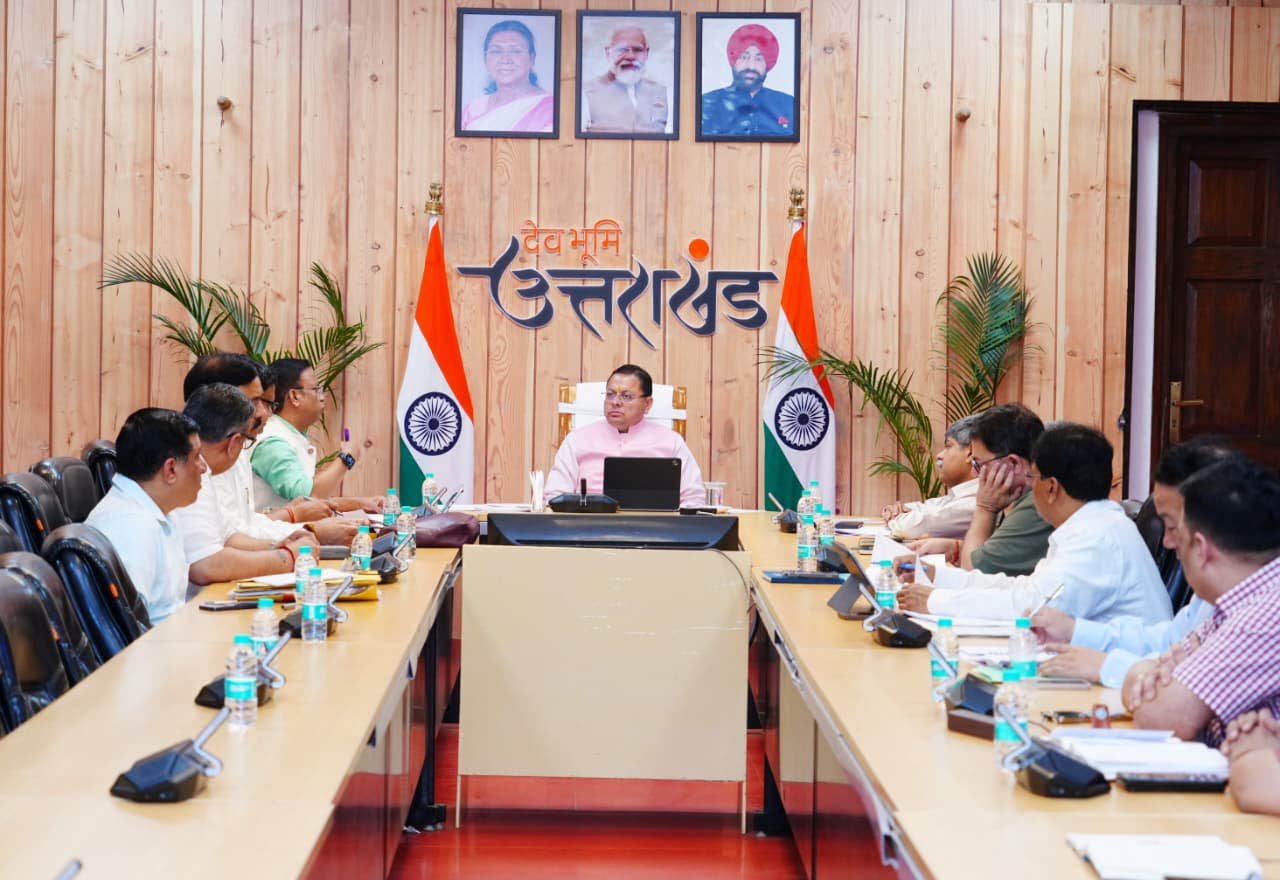 मुख्यमंत्री ने वनाग्नि नियंत्रण, पेयजल, स्वास्थ्य एवं मानसून तैयारियों की समीक्षा की