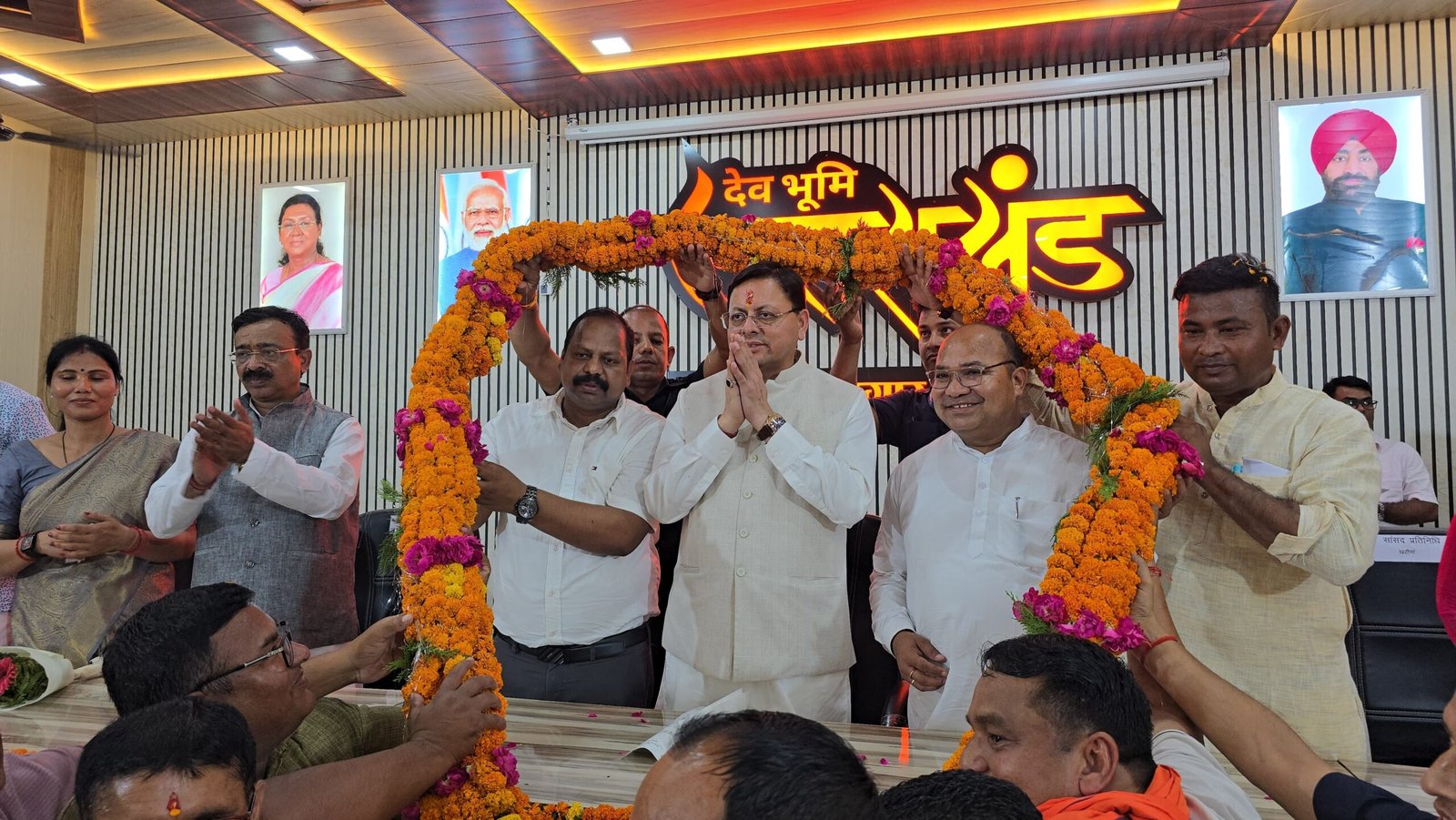 मुख्यमंत्री श्री पुष्कर सिंह धामी ने किया पंचायत जनप्रतिनिधियों से किया जन संवाद