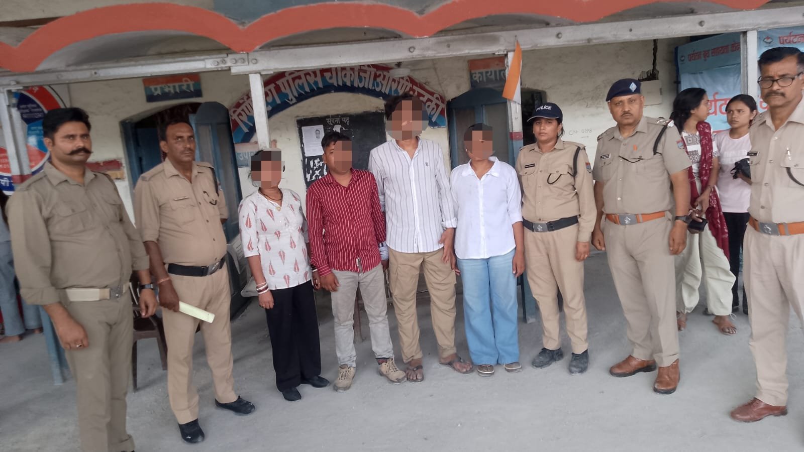 कलिंग उत्कल एक्सप्रेस में सीट विवाद करने वाले दो पक्षों के विरुद्ध जीआरपी रुड़की द्वारा की गई वैधानिक कार्रवाई
