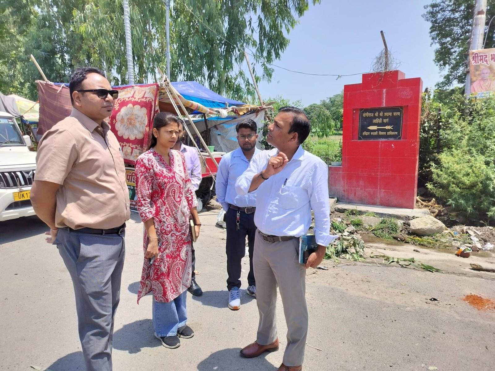 अपर मेलाधिकारी ने अधिकारियों की टीम के साथ भूपतवाला एवं धनौरी क्षेत्र का किया स्थलीय निरीक्षण, व्यवस्थाओं एवं निर्माण कार्यों की प्रगति का लिया जायजा
