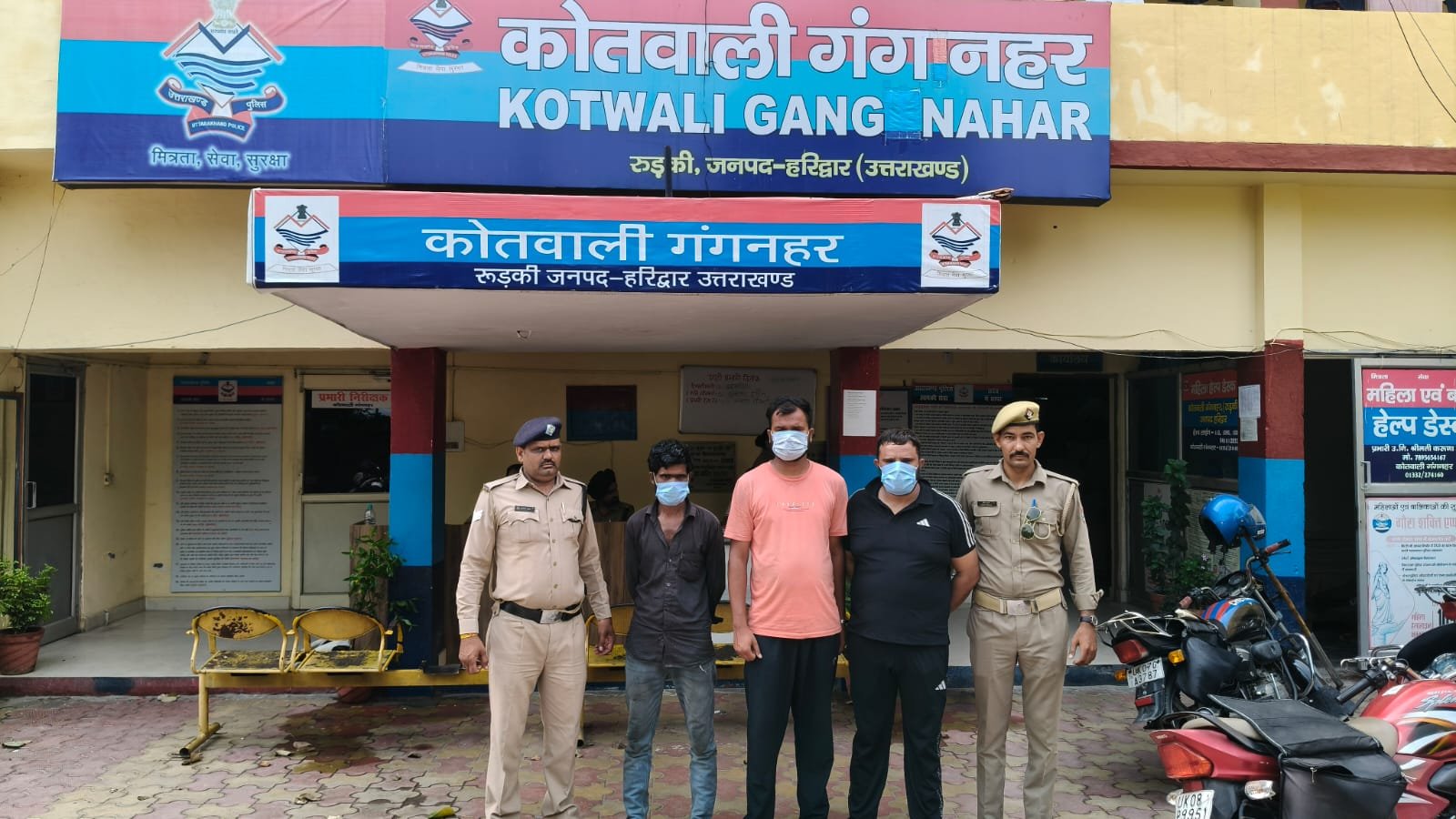 मा0 न्यायालय द्वारा जारी वारंट के तहत गंगनहर पुलिस 03 वारंटियों को हिरासत में लिया