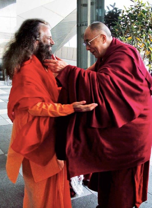 विश्व को करुणा, शांति, अहिंसा और मानवता का अमूल्य संदेश देने वाले परम पूज्य परम पावन 14वें दलाई लामा जी को उनके 91वें जन्मदिवस पर परमार्थ निकेतन की ओर से हार्दिक शुभकामनाएँ
