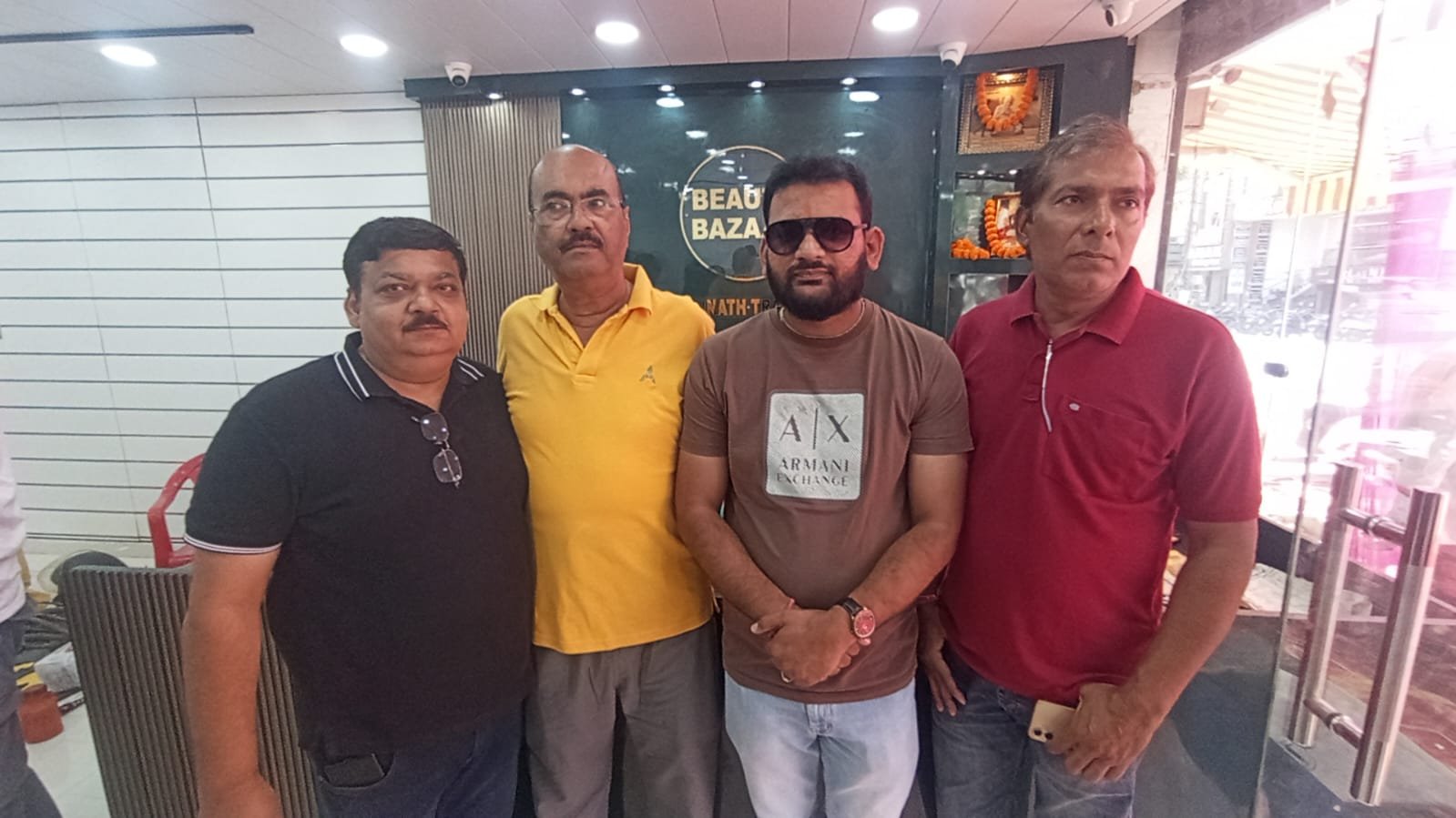 शिवालिक नगर में ब्यूटी बाजार मार्ट का भव्य शुभारंभ, दीपावली पर मिलेंगे विशेष ऑफर